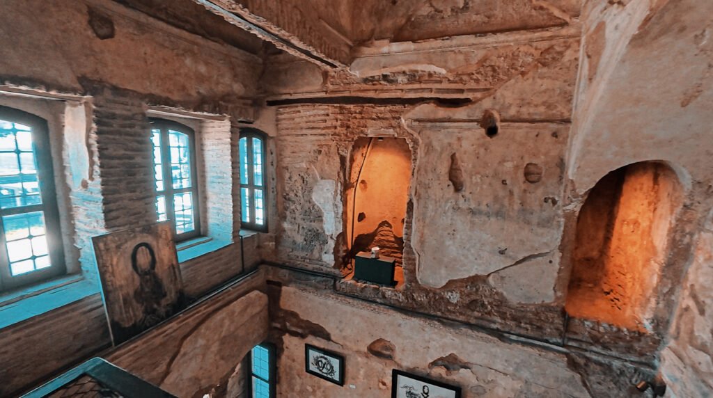 Haliç Sanat 2 yapısının iç mekânı ve mimari detayları